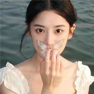 战舰春光
